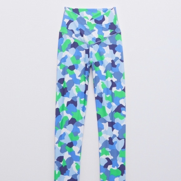 OFFLINE BY AERIE REAL ME CROSSOVER LEGGINGS - Picture 4 of 8